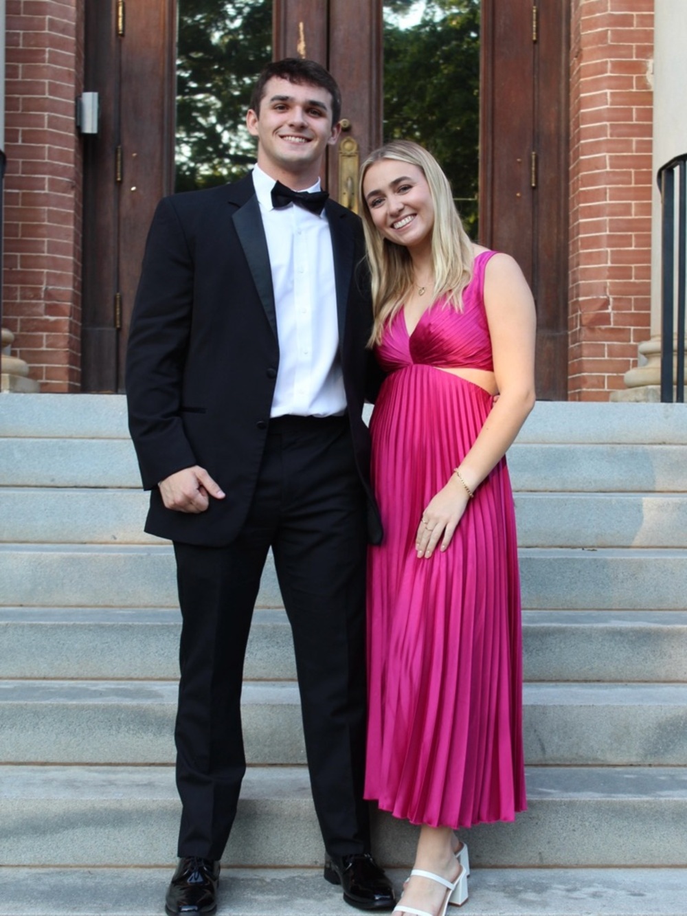 Abercrombie & Fitch Fuchsia Pleated Midi Dress